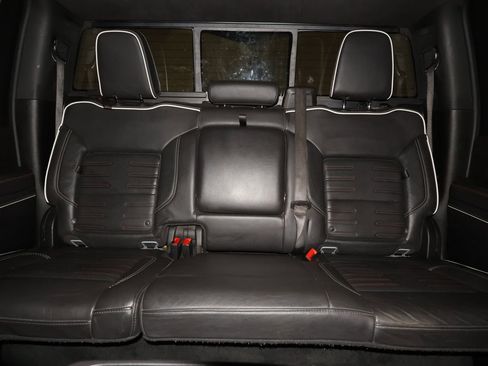 Used 2024 GMC Sierra 2500 AT4X AWD/4WD image 32