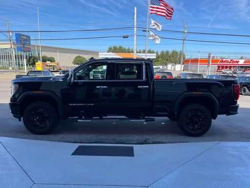 Certified 2023 GMC Sierra 2500 Denali image 6