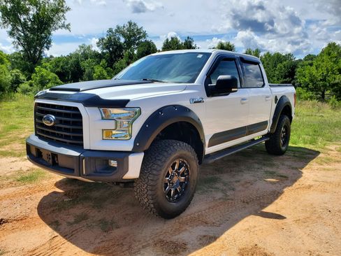 Used 2016 Ford F150 XLT w/ Equipment Group 302A Luxury AWD/4WD image 21