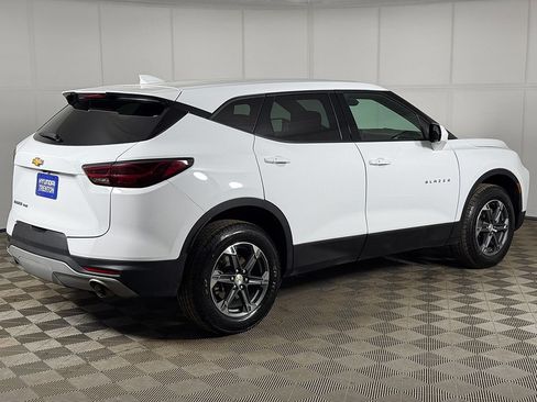Used 2025 Chevrolet Blazer LT AWD/4WD image 8
