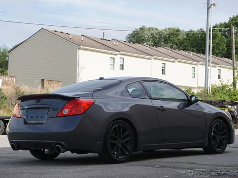 Used 2011 Nissan Altima 3.5 SR FWD image 5