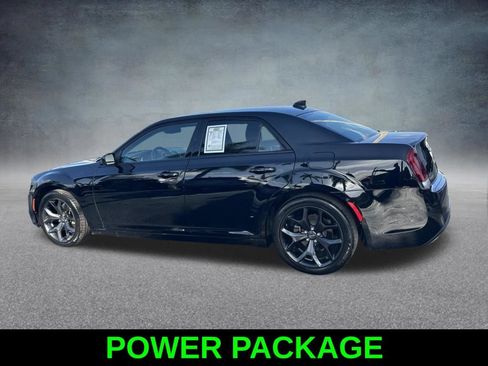 Used 2021 Chrysler 300 Touring w/ Sport Appearance Package RWD image 8