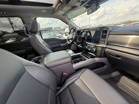 Used 2024 Ford F250 Lariat w/ Lariat Ultimate Package image 25