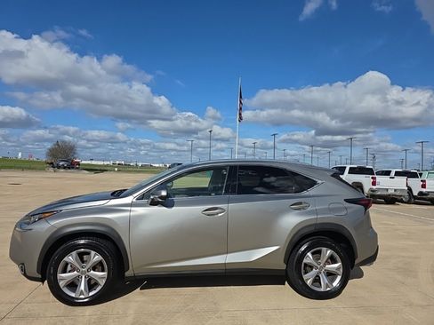 Used 2017 Lexus NX 200t FWD image 4