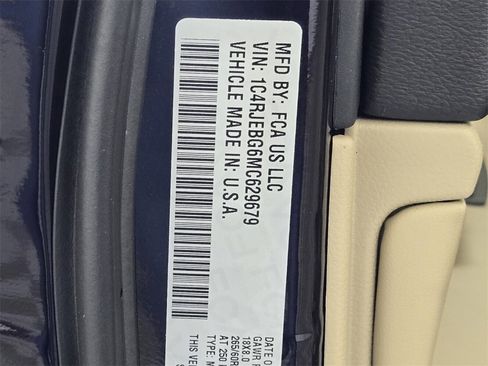 Used 2021 Jeep Grand Cherokee Limited image 19