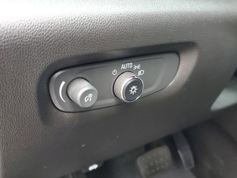Used 2023 Chevrolet Traverse High Country w/ LPO, Floor Liner Package AWD/4WD image 12