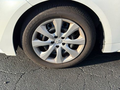 Used 2026 Toyota Corolla LE FWD image 14