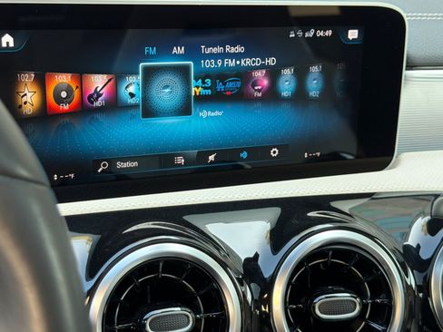 Used 2020 Mercedes-Benz CLA 250 4MATIC image 16