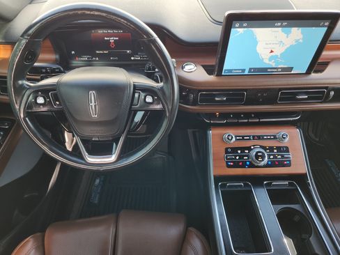 Used 2020 Lincoln Aviator Reserve w/ Equipment Group 201A RWD image 29