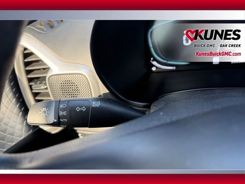 Used 2025 Kia Soul LX w/ LX Technology Package image 11