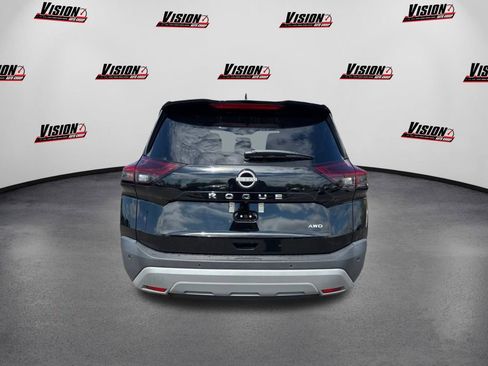 Used 2022 Nissan Rogue S image 6