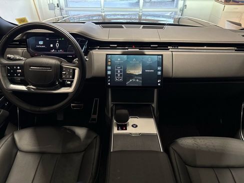 New 2026 Land Rover Range Rover SE image 20