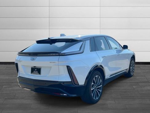Used 2024 Cadillac Lyriq Sport AWD/4WD image 5