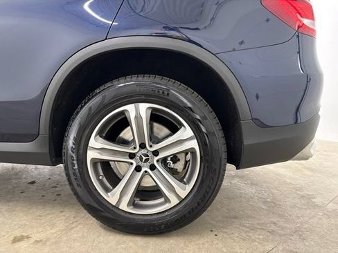 Used 2019 Mercedes-Benz GLC 300 4MATIC image 10