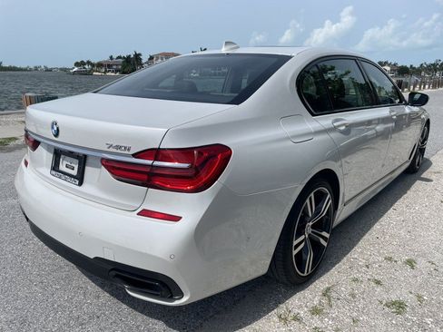 Used 2016 BMW 740i w/ Executive Package 2 RWD image 6