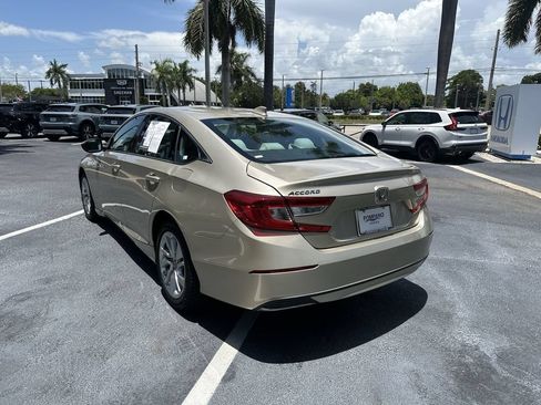 Used 2018 Honda Accord LX image 6