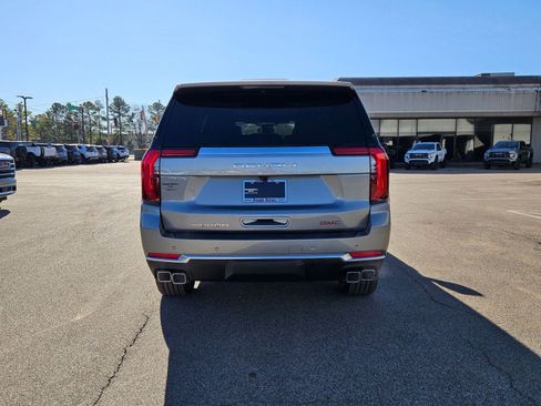 New 2026 GMC Yukon XL Denali w/ Sun & Power Step Package image 5