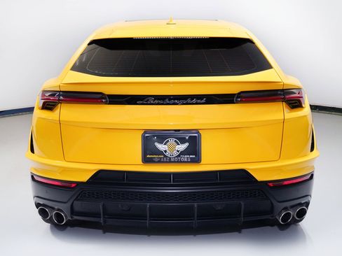 Used 2023 Lamborghini Urus S image 8