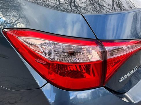 Used 2017 Toyota Corolla LE w/ Carpet Mat Package (TMS) image 25