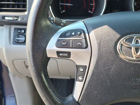 Used 2013 Toyota Highlander SE AWD/4WD image 20