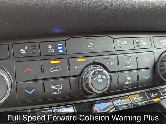 Used 2021 Dodge Durango SRT w/ Technology Group AWD/4WD image 33