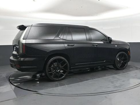 Used 2025 Cadillac Escalade Sport w/ Touring Package AWD/4WD image 3