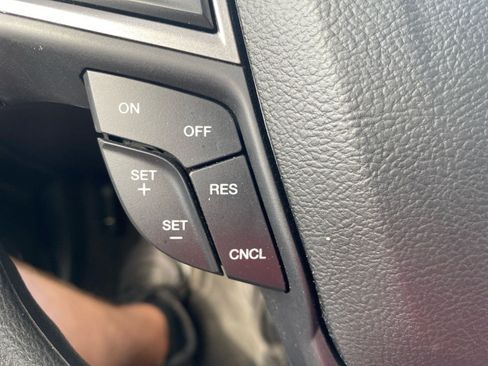 Used 2018 Ford Fusion S FWD image 21