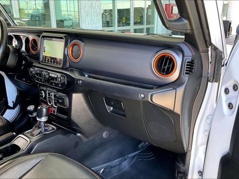 Used 2023 Jeep Gladiator Mojave w/ LED Lighting Group AWD/4WD image 16