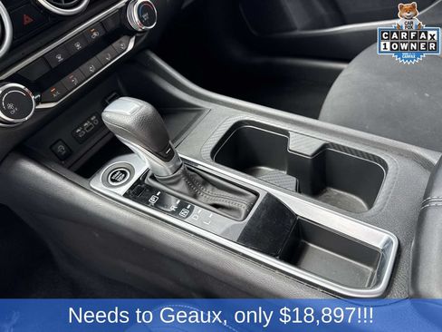 Used 2025 Nissan Sentra SV FWD image 46