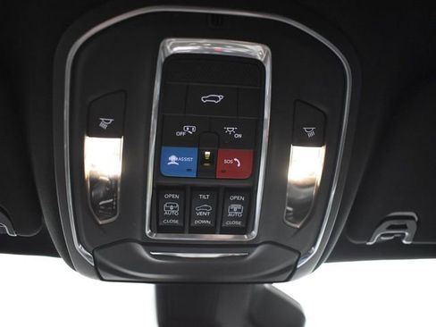 Used 2022 Jeep Wagoneer Series III image 31