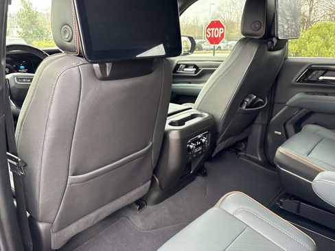 Used 2026 GMC Yukon AT4 w/ AT4 Premium Plus Package image 30