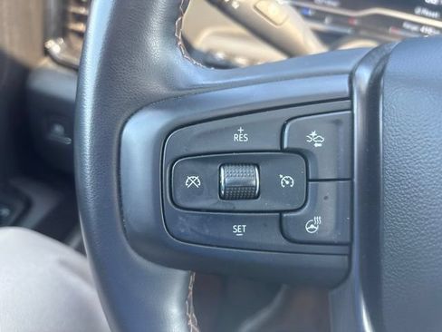 Used 2024 GMC Sierra 2500 AT4 w/ AT4 Premium Plus Package AWD/4WD image 8