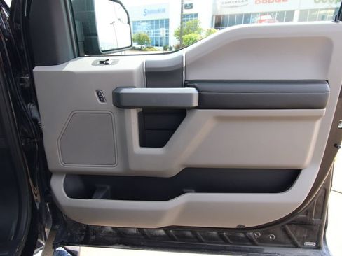Used 2018 Ford F150 XLT w/ Equipment Group 302A Luxury AWD/4WD image 43