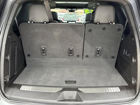 Used 2023 Chevrolet Tahoe High Country image 5