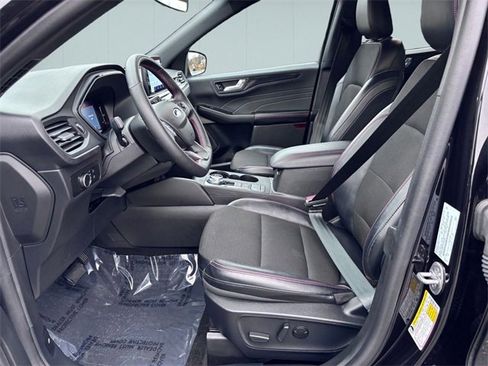 Used 2025 Ford Escape ST-Line image 10