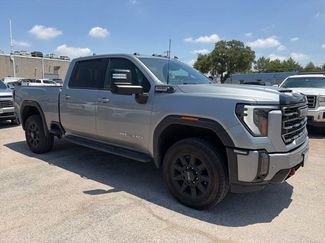 Used 2024 GMC Sierra 2500 AT4 w/ AT4 Preferred Package AWD/4WD video 1