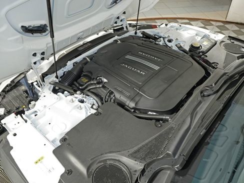 Used 2024 Jaguar F-TYPE R-Dynamic RWD image 34