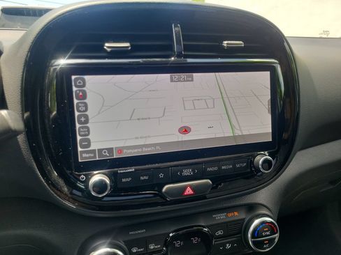 Certified 2025 Kia Soul EX FWD image 26