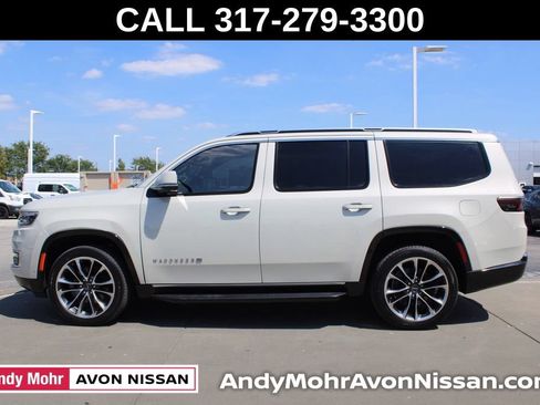 Used 2022 Jeep Wagoneer Series II w/ Premium Group I AWD/4WD image 4