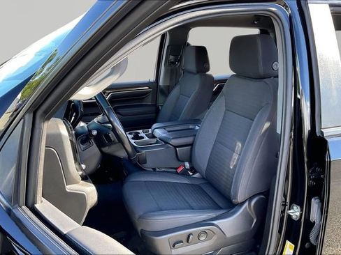Used 2022 Chevrolet Silverado 1500 LT AWD/4WD image 15
