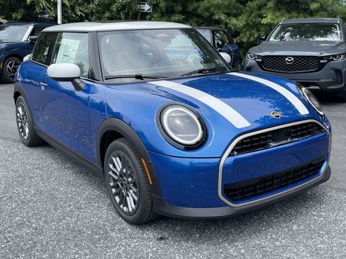 New 2026 MINI Cooper 2-Door Hardtop FWD image 3