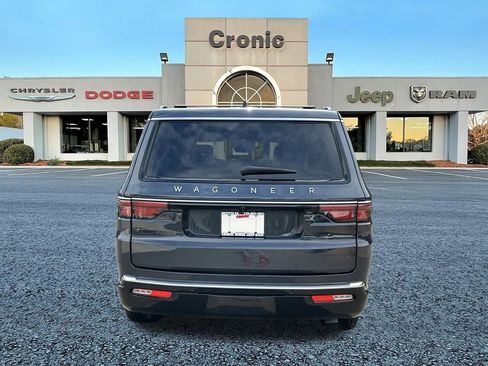 Used 2024 Jeep Wagoneer Series I w/ Premium Group I image 4