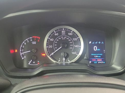 Used 2021 Toyota Corolla LE image 17