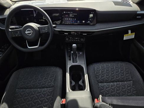 New 2026 Nissan Kicks SV w/ SV Premium Package FWD image 14