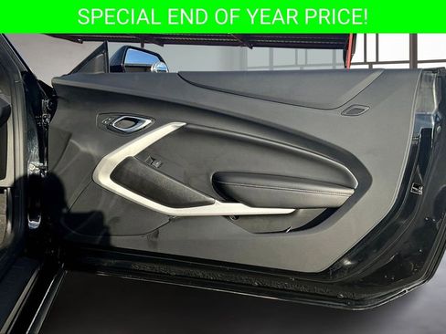 Used 2021 Chevrolet Camaro LT w/ RS Package image 25