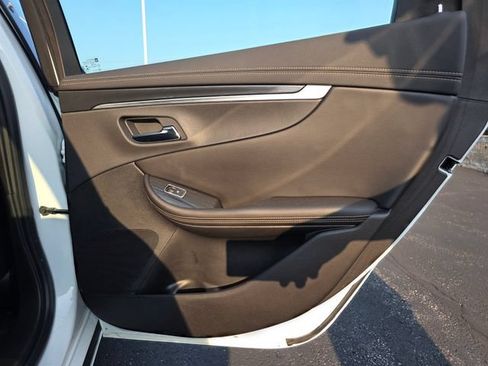 Used 2020 Chevrolet Impala LT w/ LT Convenience Package FWD image 20