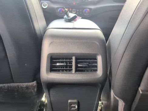 Used 2021 GMC Terrain SLT w/ Elevation Edition FWD image 34