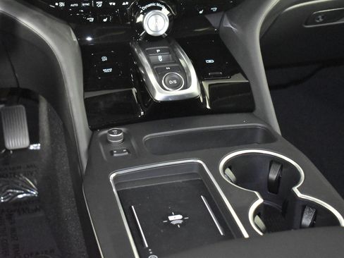 New 2025 Acura MDX SH-AWD image 13