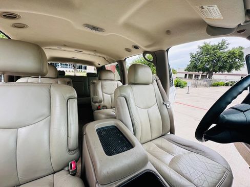 Used 2003 GMC Yukon XL SLT w/ 1SD Preferred Equipment Group RWD image 24