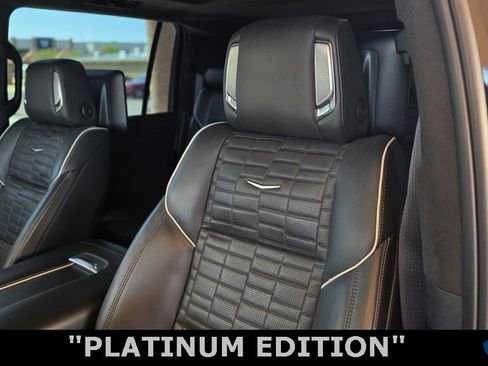 Used 2023 Cadillac Escalade ESV Sport Platinum image 39